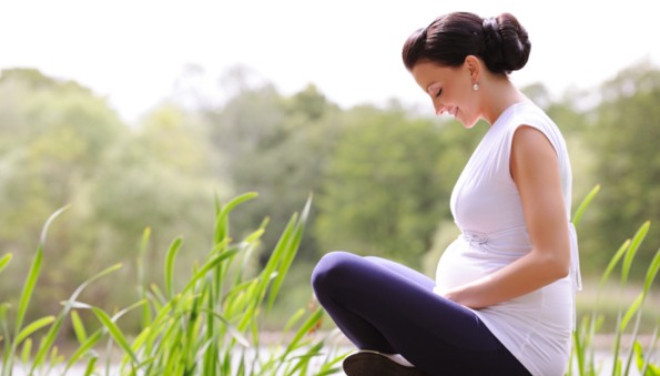 妊娠中は便秘でいきみ過ぎると切迫早産の危険が！？